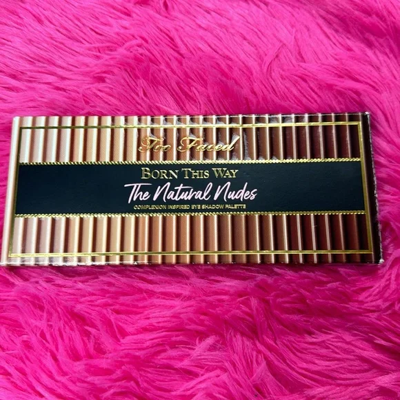 NEW Too Faced Born This Way Eyeshadow Pallete - Picture 3 of 4